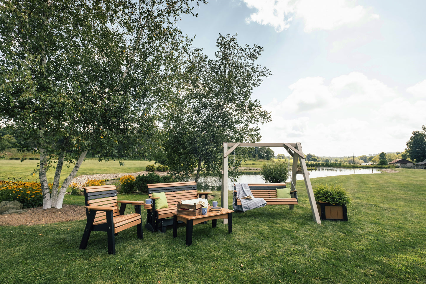 4' Plain Glider Cedar & Black