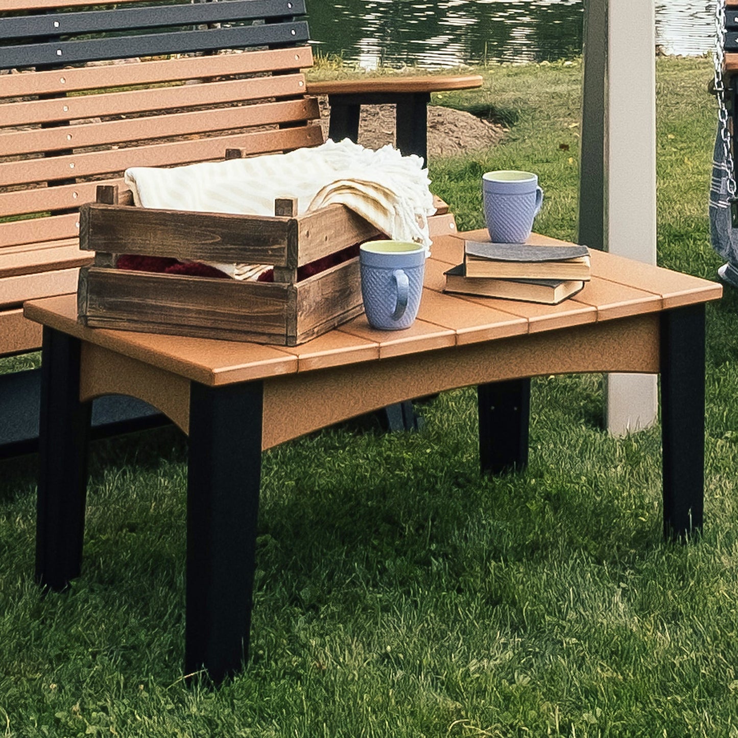 Island Coffee Table Cedar & Black
