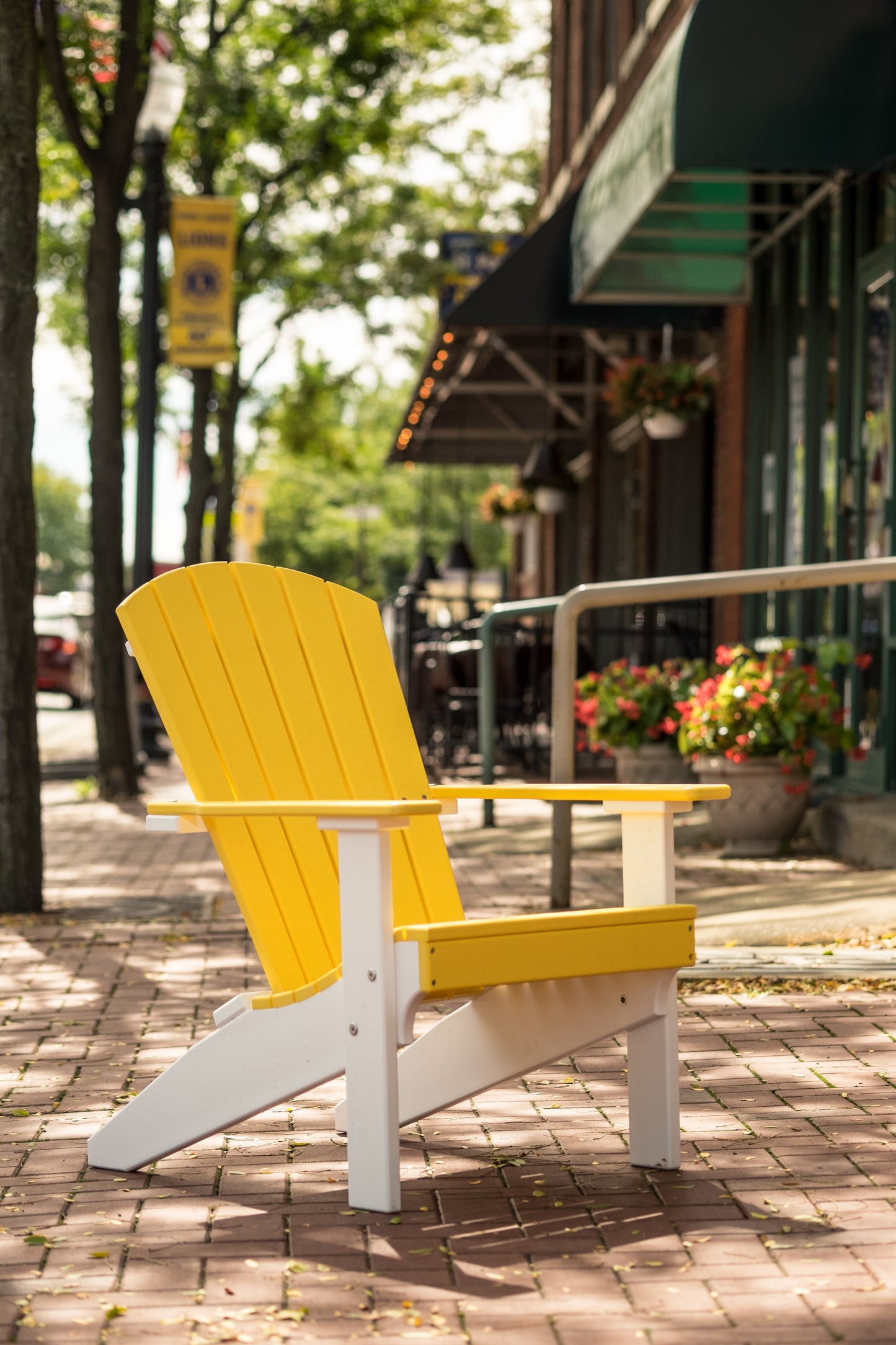 Lakeside Adirondack Chair Yellow & White