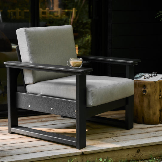 Lanai Deep Seating Chair Black / Spectrum Dove