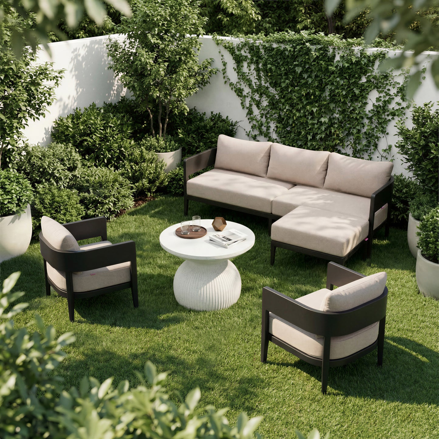 Foret Ottoman Black